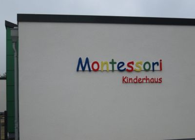 Montessori400